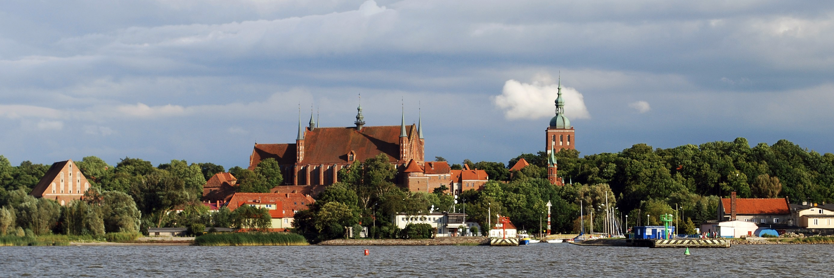 Panorama of Frombork from Wikipedia